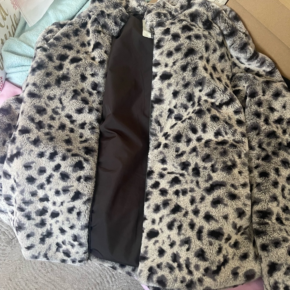 Dylan Leopard faux fur Jacket - Picture 2 of 7